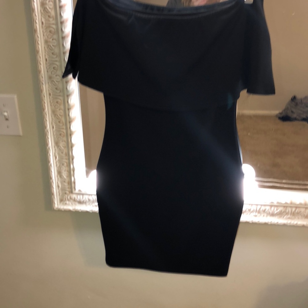 Off the shoulder little black dress😍👀 - Picture 2 of 3